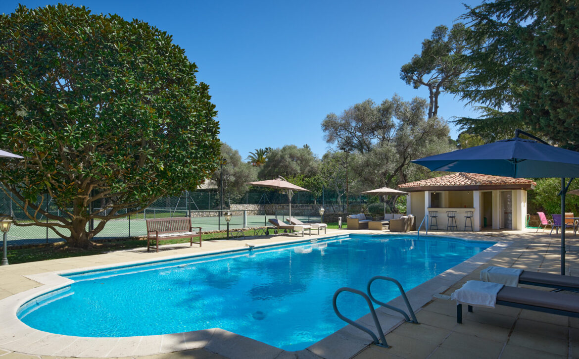 Belle Époque villa Cap d’Antibes sea view For Rent