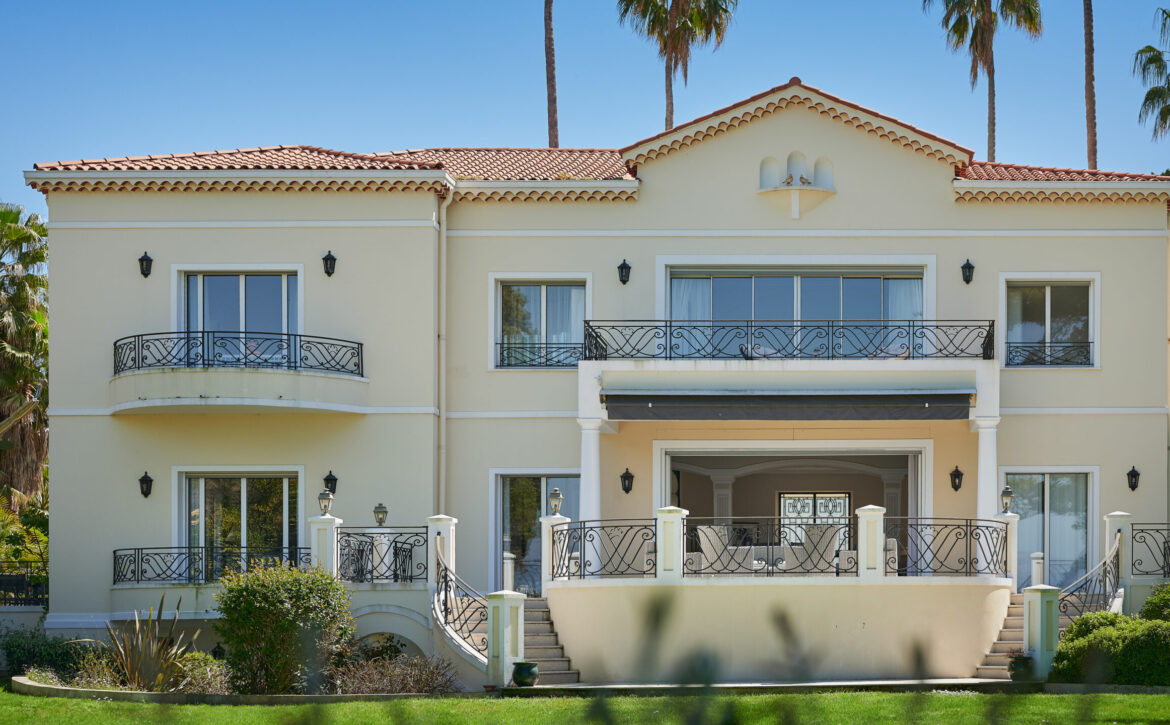 Belle Époque villa Cap d’Antibes sea view For Rent