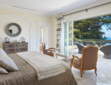 Belle Époque villa Cap d’Antibes sea view For Rent