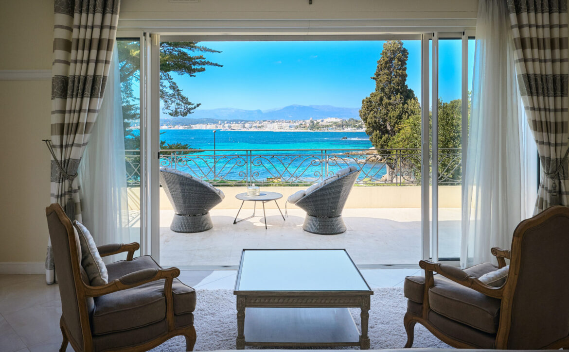 Belle Époque villa Cap d’Antibes sea view For Rent