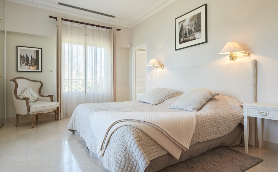 Belle Époque villa Cap d’Antibes sea view For Rent