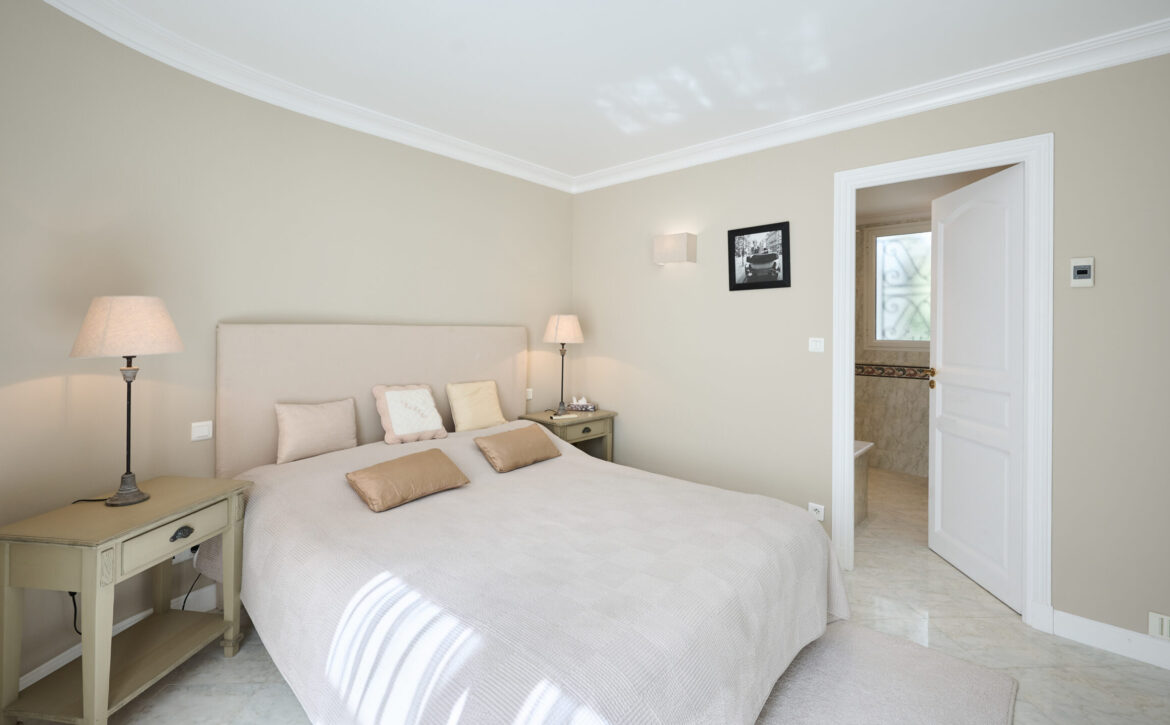 Belle Époque villa Cap d’Antibes sea view For Rent