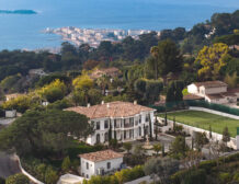 Belle Époque villa with tennis court in Cannes For Rent