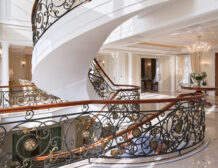 Belle Époque villa with tennis court in Cannes For Rent