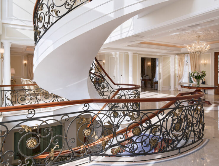 Belle Époque villa with tennis court in Cannes For Rent