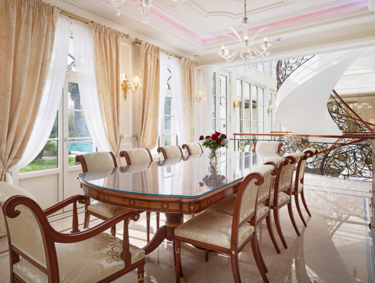 Belle Époque villa with tennis court in Cannes For Rent