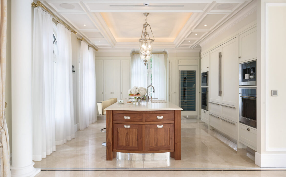 Belle Époque villa with tennis court in Cannes For Rent