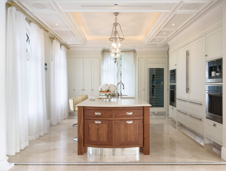 Belle Époque villa with tennis court in Cannes For Rent
