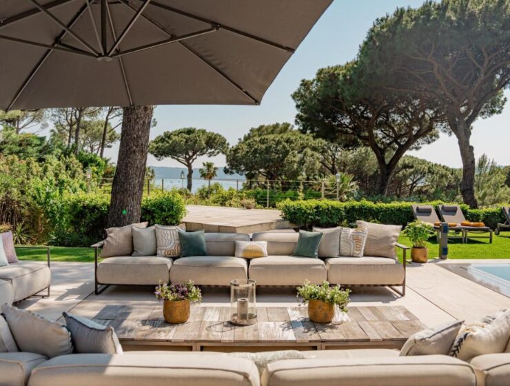 Saint-Tropez villa with tennis court and sea view for rent