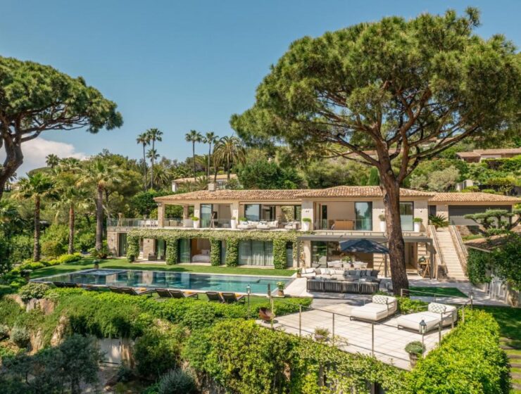 Saint-Tropez villa with tennis court and sea view for rent