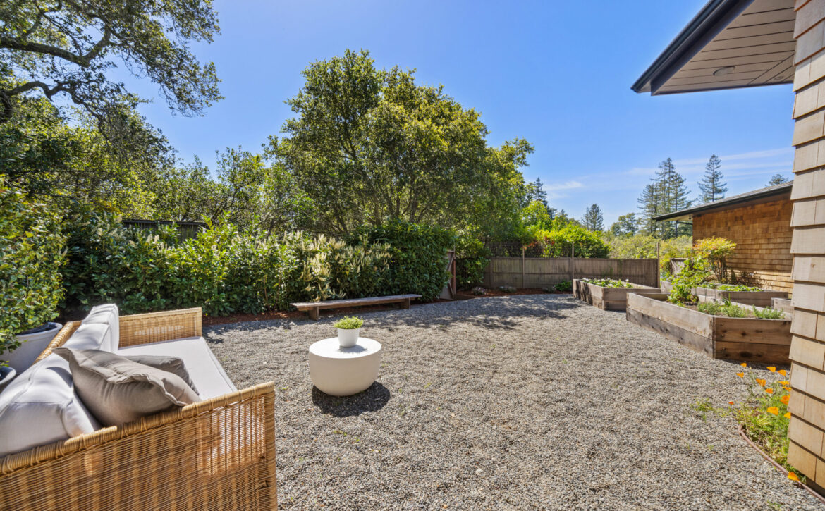 Ross luxury estate with tennis court and pool