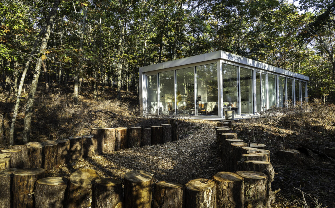 modern tennis estate in Water Mill
