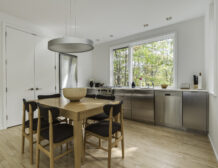 modern tennis estate in Water Mill