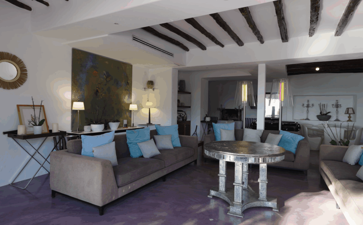 Luxury tennis villa in Ibiza with sea views
