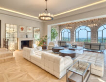 Luxury villa for sale in Mougins with sea views For Rent