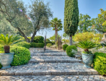 Luxury villa for sale in Mougins with sea views For Rent