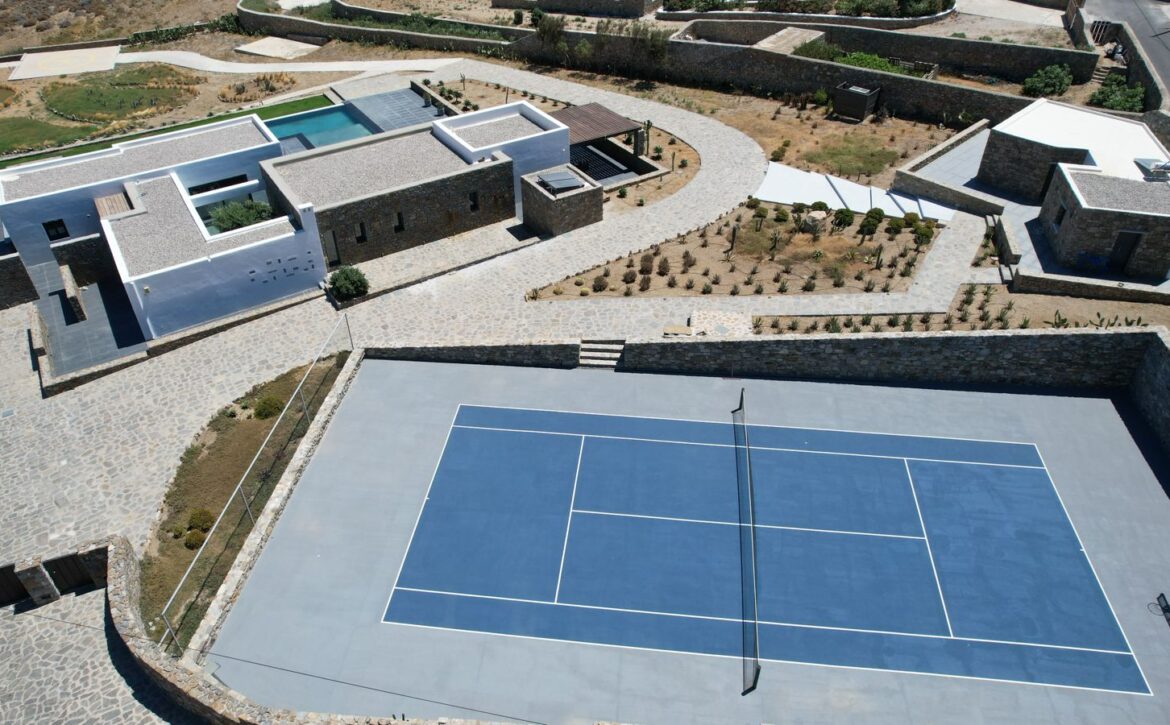 Mykonos luxury villa with tennis court and sea view