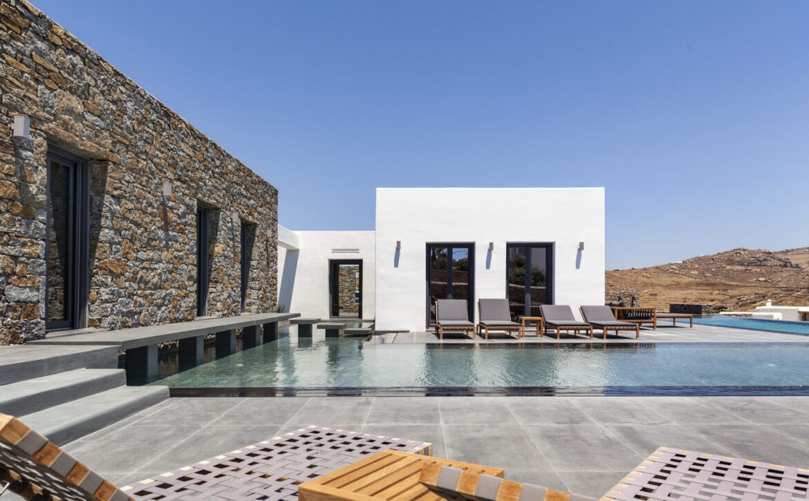Mykonos luxury villa with tennis court and sea view