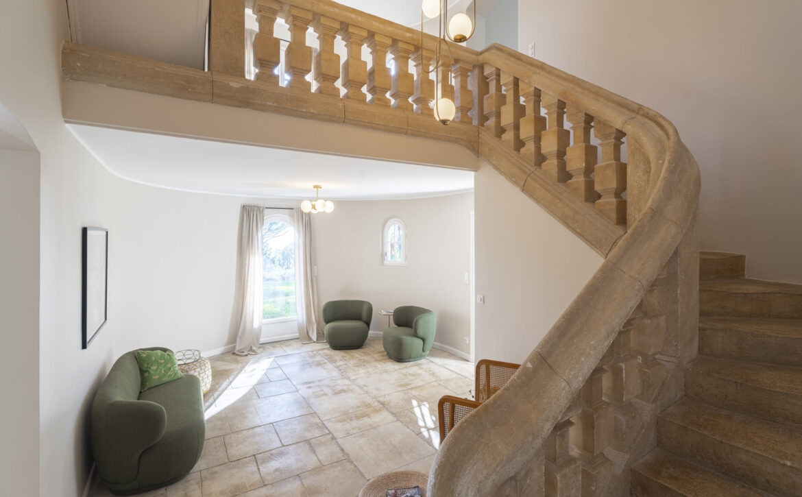 Luxury sea view villa with tennis court French Riviera for rent