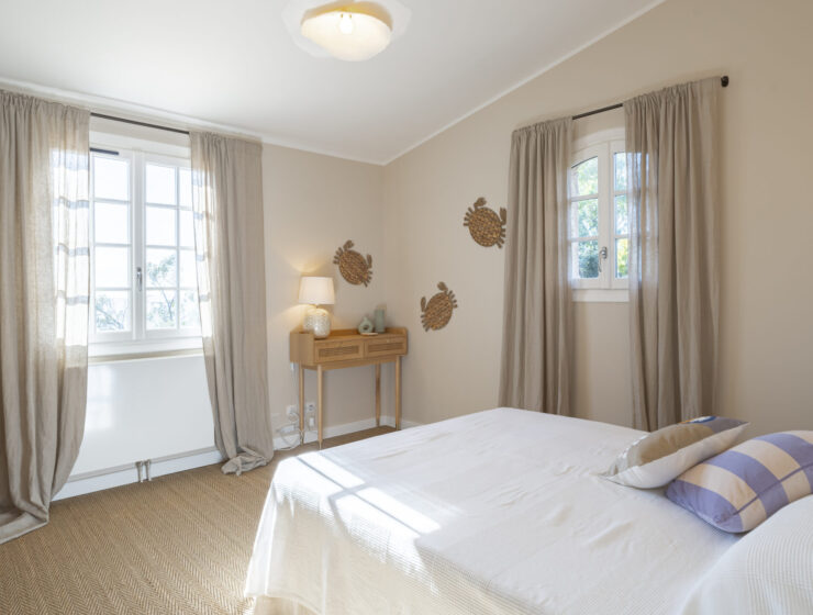 Luxury sea view villa with tennis court French Riviera for rent
