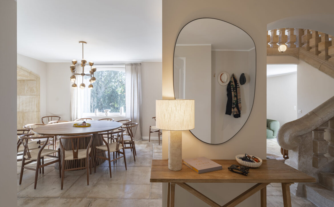 Luxury sea view villa with tennis court French Riviera for rent