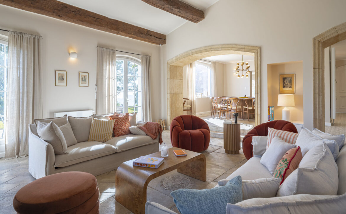 Luxury sea view villa with tennis court French Riviera for rent