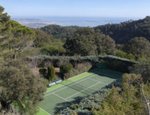 Luxury sea view villa with tennis court French Riviera for rent