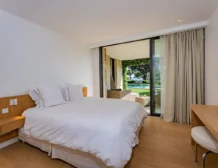 Saint-Tropez villa with tennis court and sea view for rent
