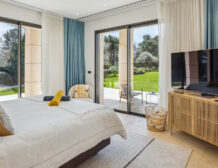 Luxury tennis villa for rent in Terre Blanche Provence