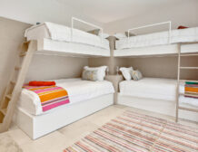 Luxury tennis villa for rent in Terre Blanche Provence