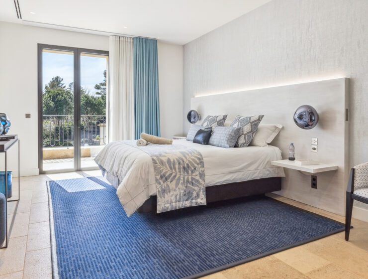 Luxury tennis villa for rent in Terre Blanche Provence