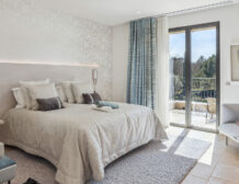 Luxury tennis villa for rent in Terre Blanche Provence