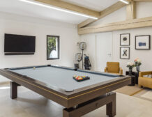 Luxury tennis villa for rent in Terre Blanche Provence