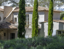 Mougins luxury villa with private tennis court