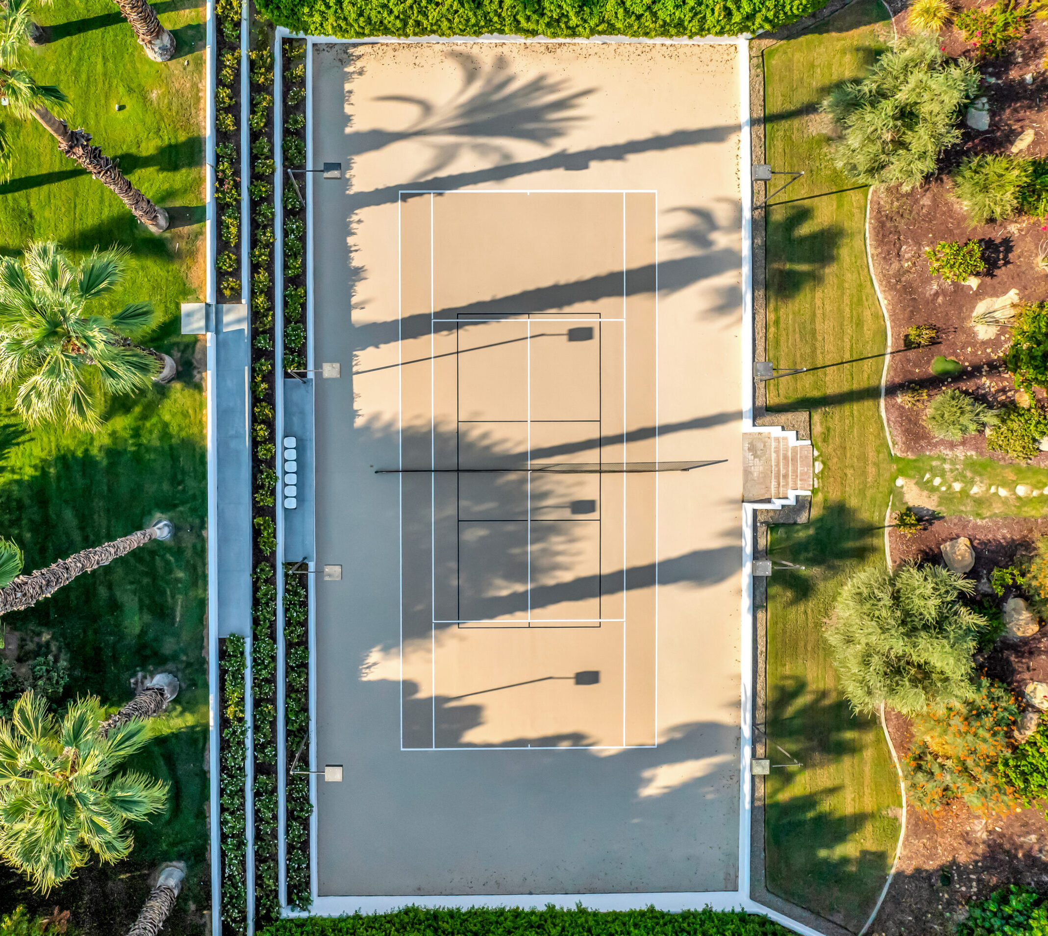 pickleball vs tennis in luxury homes