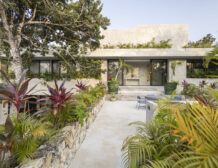 asa Xolo Luxury Tennis Property