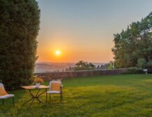 Tuscan Countryside Villa with private tennis court