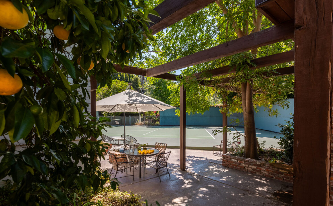 Beverly Hills tennis court home