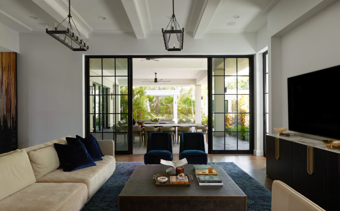 Villa Avenza Dorado interior