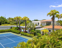 Villa Avenza Dorado Tennis