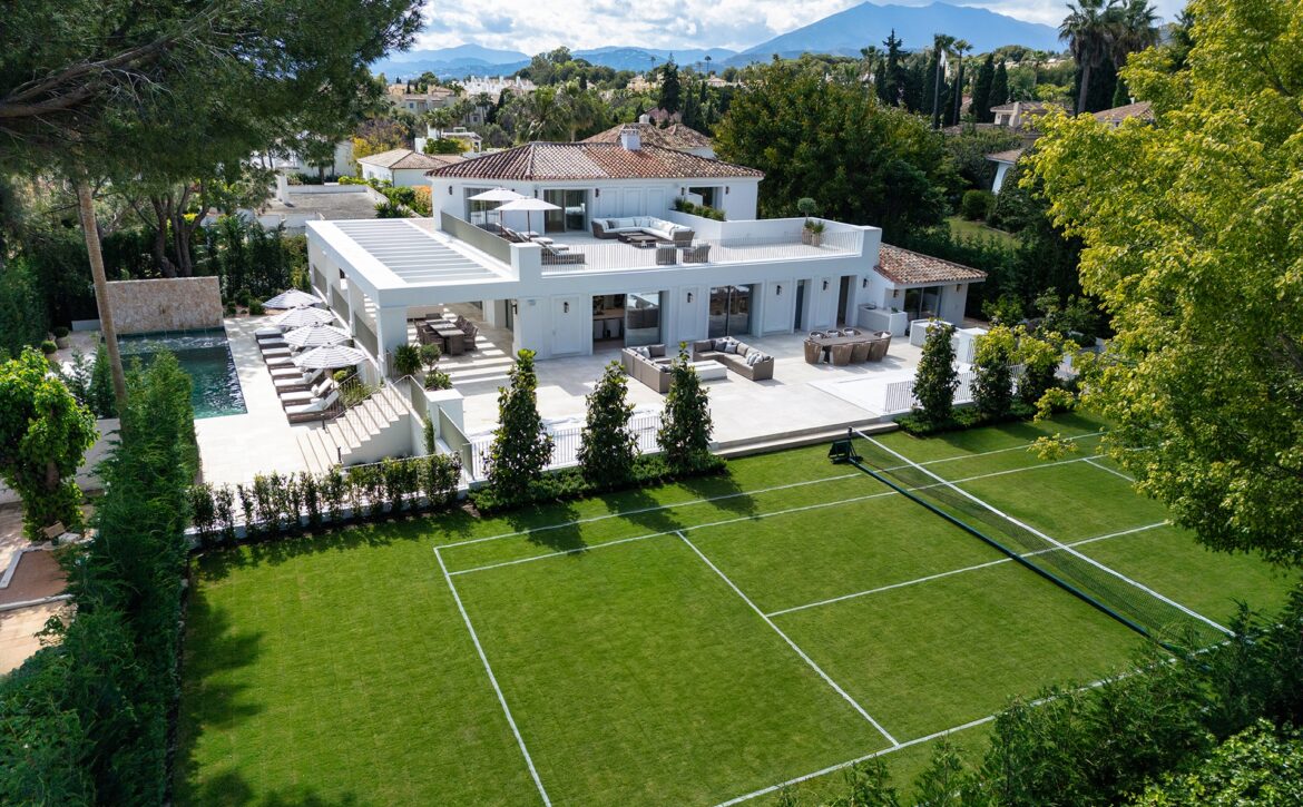 Grass Tennis Villa Marbella